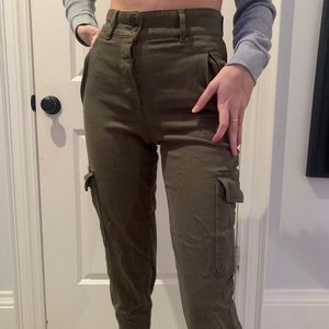 Green aritzia cargo pants